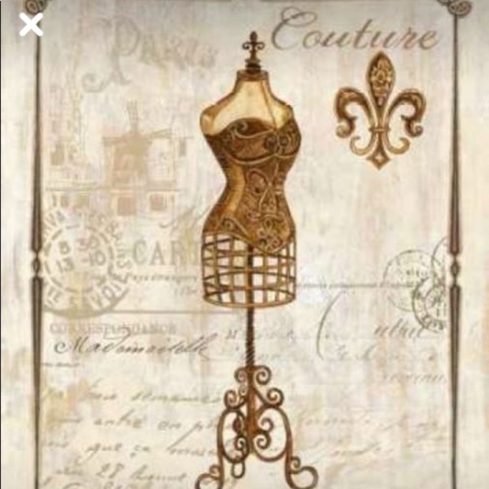 Meet your Posher, Lilly LaFay.